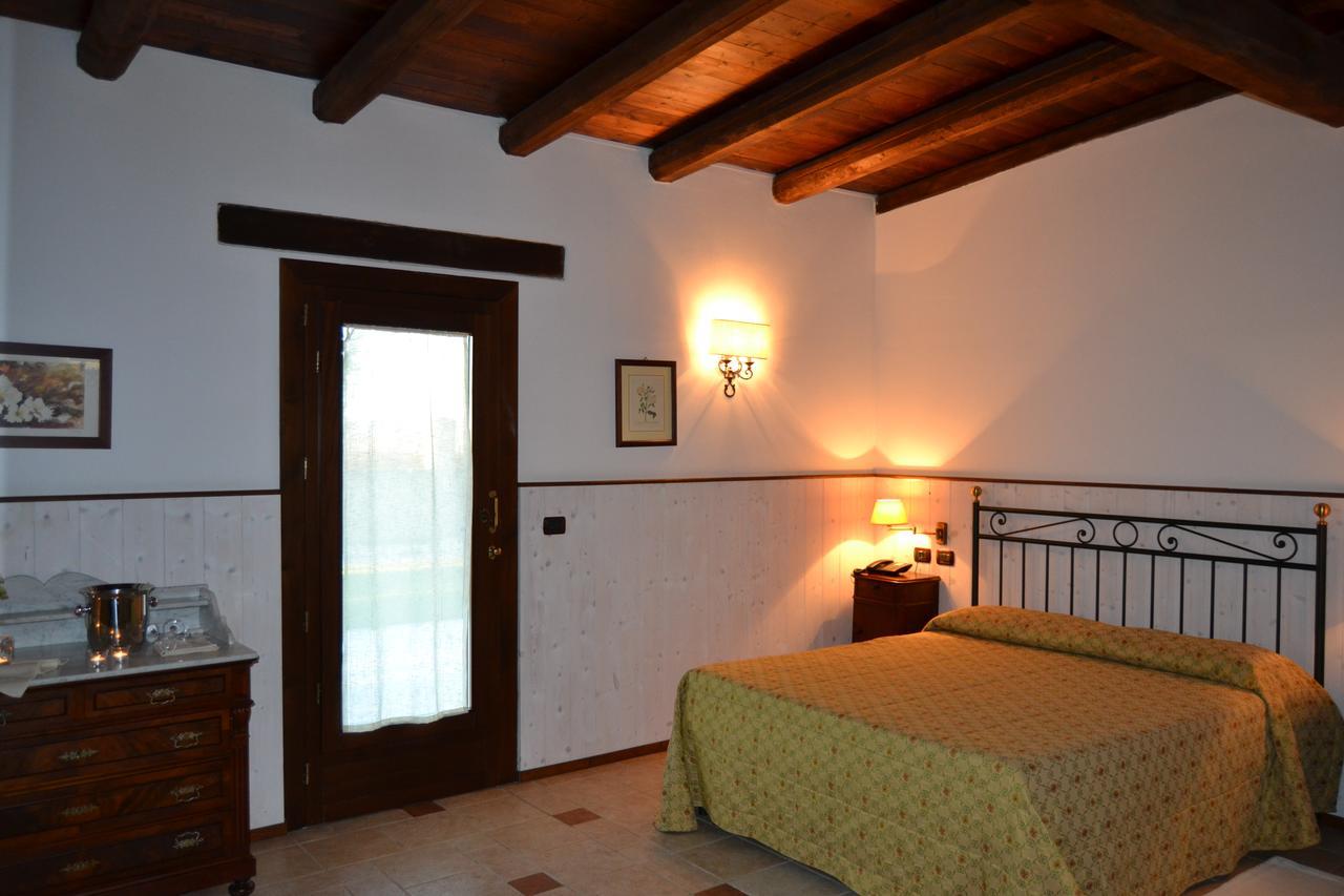 Masseria Protomastro Hotel Gravina in Puglia Exterior photo